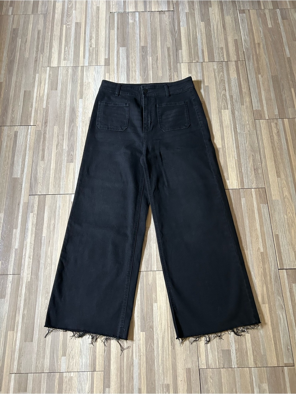Oat New York Black Wide-Leg Extra High-Rise Patch Pocket Cropped Jeans Sz 12/31
